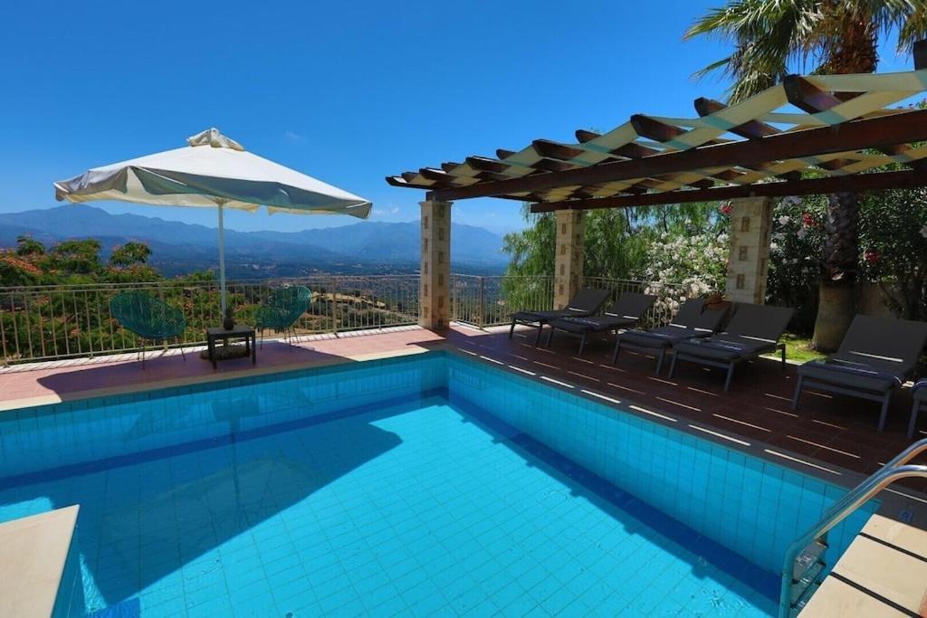 Villa Maffeo, Mit Dem Weitblick Kastellos Exterior photo
