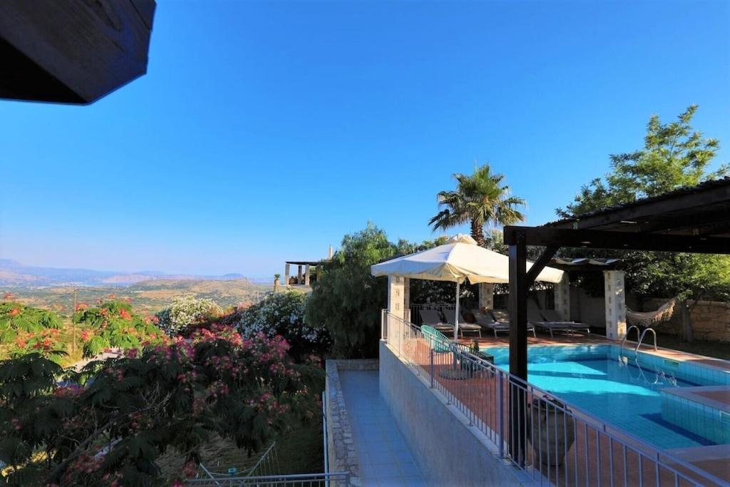 Villa Maffeo, Mit Dem Weitblick Kastellos Exterior photo
